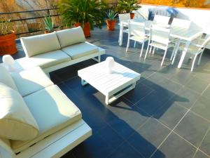 GMID IMMO Apartamento con gran terraza con vistas al mar en Roses