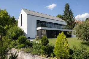 Studio ELITE - بوهينجسكا بيلا