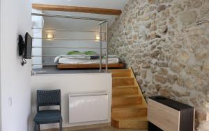 B&B / Chambres d'hotes Au Chateau de Villelongue B&B : Suite Lit King-Size