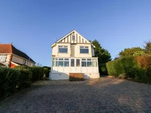 5 The Mall - Sandown