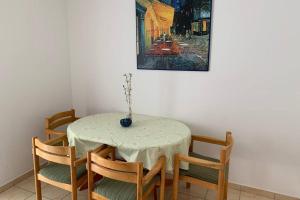 Apartment 2 with pool and amazing sea view