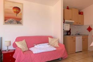 Apartment 4 with pool and amazing sea view