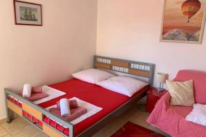 Apartment 4 with pool and amazing sea view