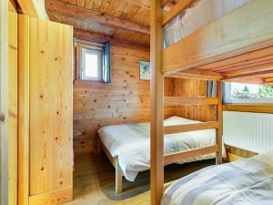 Chalets Quaint Chalet in Harreberg with Garden : photos des chambres