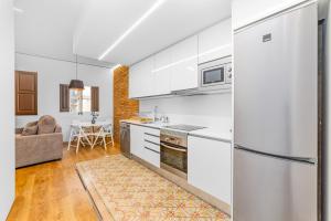 Lodging Apartments Amazing apartment by Ramblas withterrace