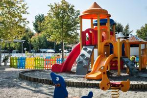 Happy Camp mobile homes in Butterfly Camping Village