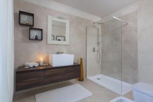 Luxury Villa Frida with heated pool