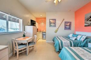 Everglades Studio Marina View, Patio, Pool Access