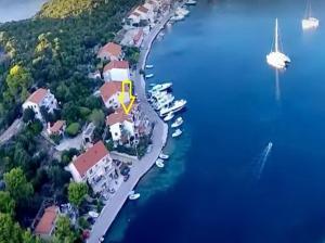 Apartments Malo Lago