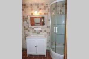 Appartements Typical Marais 3 BR Beaubourg : photos des chambres