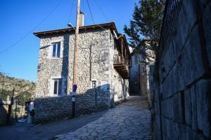 Theonimfi stone villa in mountain paradise Arkadia Greece