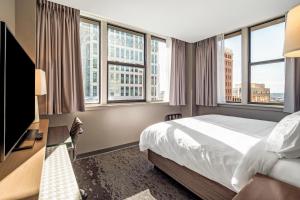 King Room with View - Non-Smoking room in Holiday Inn - Columbia - Downtown an IHG Hotel