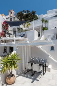 Porto Fira Suites Santorini Greece