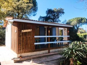 Chalets Chalet a Gassin au calme sous les pins : photos des chambres