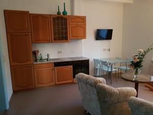 Ferienwohnung West - Alte Schule Sachswitz