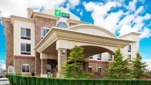 Holiday Inn Express Hotel & Suites East End by IHG