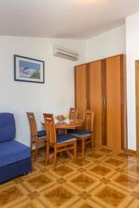Apartments Tonimir