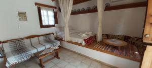 Traditional house in Asfendiou