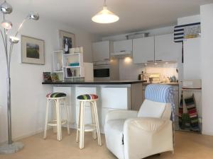 Duplex T4 idéalement situé entre la place du marché et le bord de mer