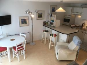 Duplex T4 idéalement situé entre la place du marché et le bord de mer