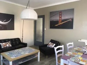 Maison familiale à Nîmes - Нім