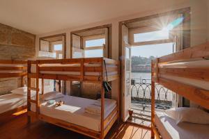 Happy Porto Hostel & Apartments Oporto