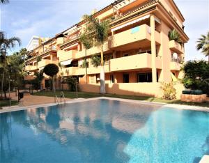 APARTAMENTO beachfront LA JACARANDA