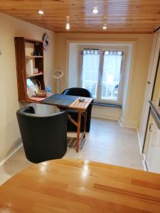 Appartements Studio CHAUDES AIGUES : photos des chambres