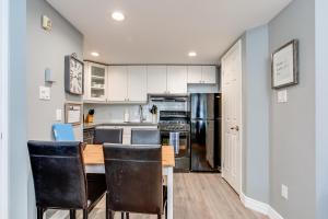 Blue Mountain Getaway at North Creek Resort King Bed