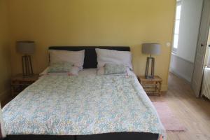 B&B / Chambres d'hotes Domaine du Plessis : Appartement