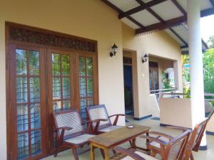De Fancy House