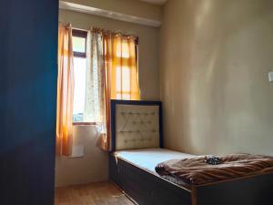 Great Eastern Valley Residency