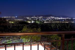 MAGIC CORAL VILLA 304 by Coral Sun Villa com