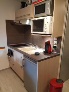 Studio rénové, calme avec Terrasse S-O, prestations de qualité - Résidence Les Adraits