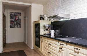 Nice Home In Simpelveld With Wifi