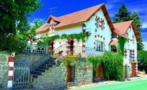 Chambres chez l'habitant et table d'hôtes Crocq "le vieil hôtel" - Lupersat