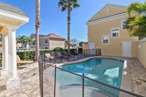 Four Bedroom House room in Golf View Lookout