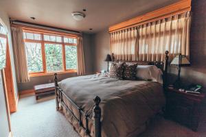 Two-Bedroom Suite room in Grey Cliffs Ranch