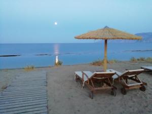 Vina Beach Hotel Skyros Greece