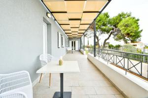 Koukounari Luxury Apartments Aegina Greece