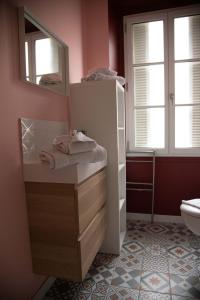 Appartements LE PETIT AVIGNONNAIS - APHRODITE - INTRAMUROS - CENTER - : photos des chambres