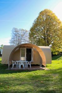 Campings Camping Au Coeur de Vendome : photos des chambres