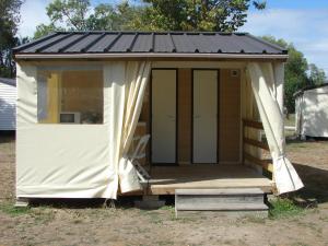 Campings Camping Au Coeur de Vendome : photos des chambres