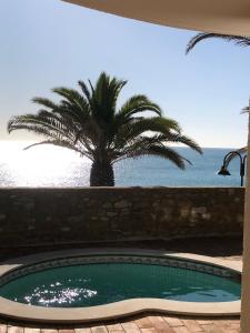 Beach frontwaterside apartment