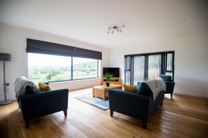 York Lodge- Spacious 3 bed bungalow with wonderful estuary views