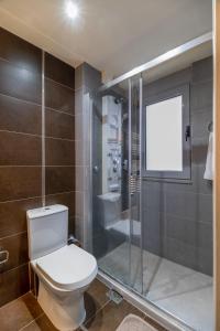 Apartment with Balcony and Sea View