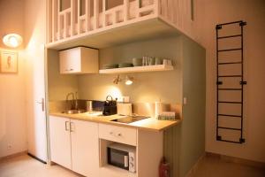 ★ LE PETIT AVIGNONNAIS ★ COUNTRYSIDE ★ INTRAMUROS ★ CENTER ★