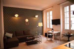Appartements ★ LE PETIT AVIGNONNAIS ★ COUNTRYSIDE ★ INTRAMUROS ★ CENTER ★ : photos des chambres