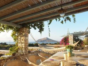 Villa Petradi (150 meters from the sea) Paros Greece