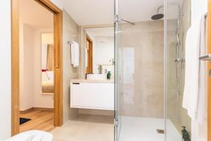 Perfect 1 bed in Chiado with Terrace and Aircon